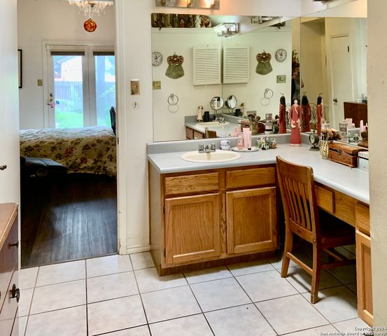 5922 Heather View, San Antonio, TX 78249