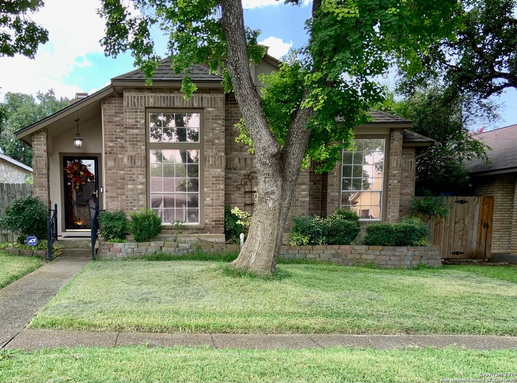 5922 Heather View, San Antonio, TX 78249