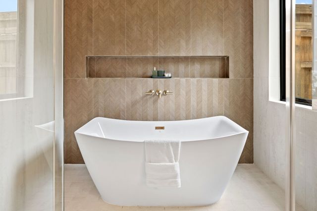 6452 Walnut Hill Lane, Dallas, TX 75230