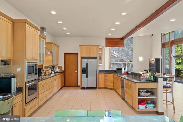 6525 76TH ST, Cabin John, MD 20818