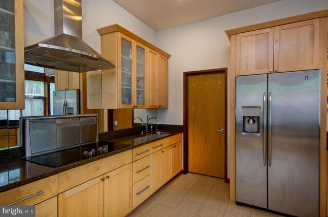6525 76TH ST, Cabin John, MD 20818