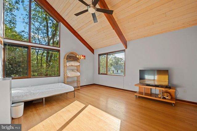 6525 76TH ST, Cabin John, MD 20818