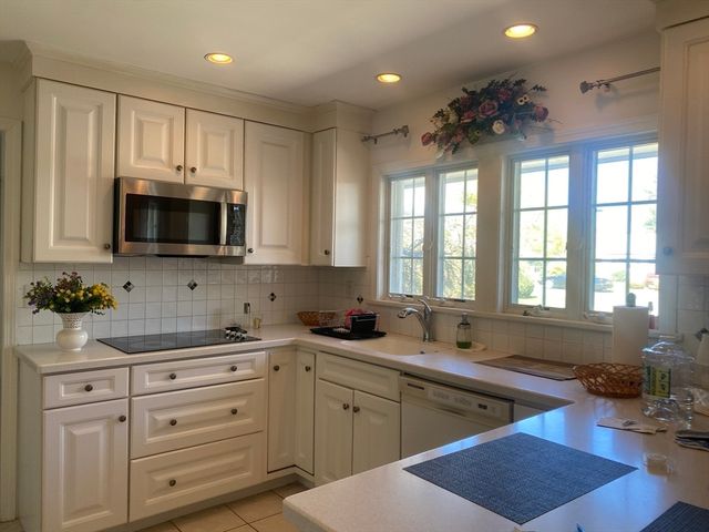 110 Fairview Avenue, Brockton, MA 02301