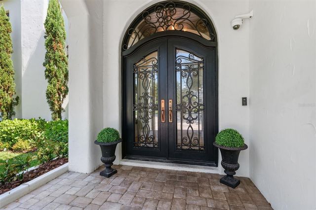 4555 W SWANN AVENUE, Tampa, FL 33609