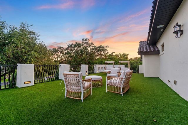 4555 W SWANN AVENUE, Tampa, FL 33609