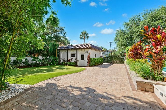 4555 W SWANN AVENUE, Tampa, FL 33609
