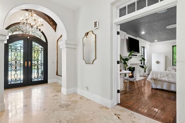 4555 W SWANN AVENUE, Tampa, FL 33609