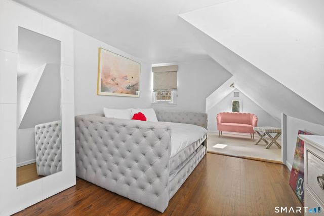 189 Riversville Road, Greenwich, CT 06831