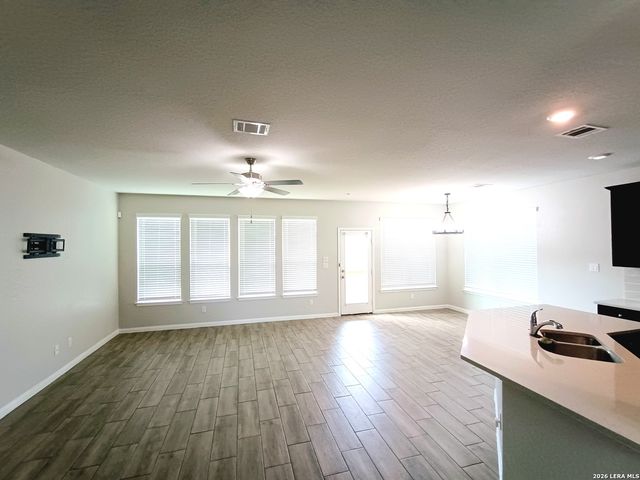 11927 Tower Forest, San Antonio, TX 78253