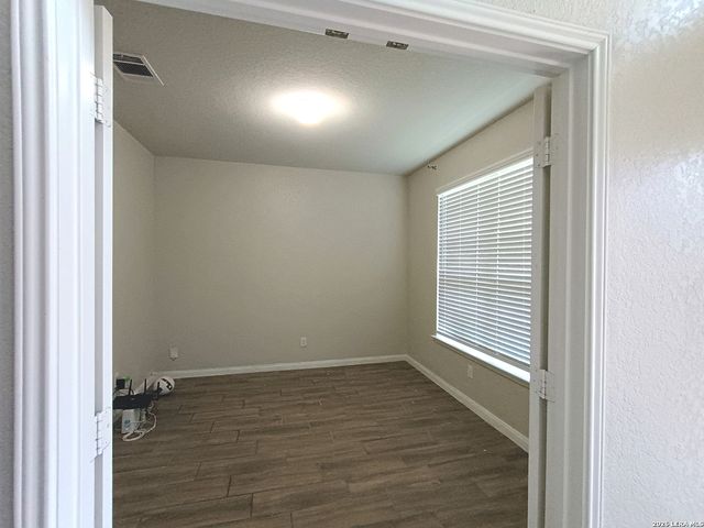 11927 Tower Forest, San Antonio, TX 78253