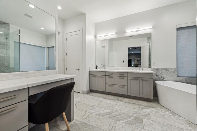 1010 Waltway Drive, Houston, TX 77008