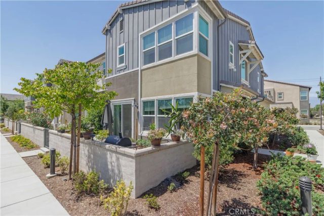 3560 E Lantern Paseo 138, Ontario, CA 91761