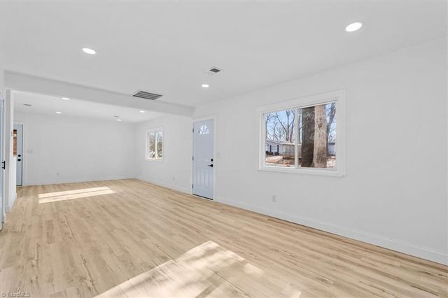 312 Spicewood Drive, Greensboro, NC 27405