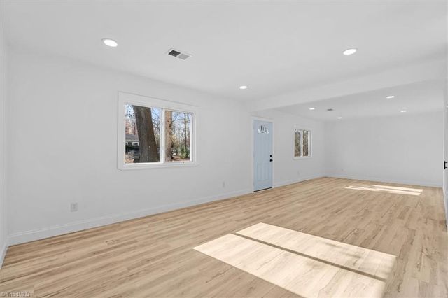 312 Spicewood Drive, Greensboro, NC 27405