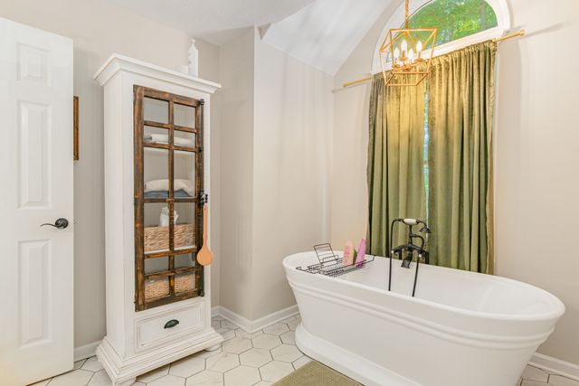 1681 Adswood Rd, Clarksville, TN 37042