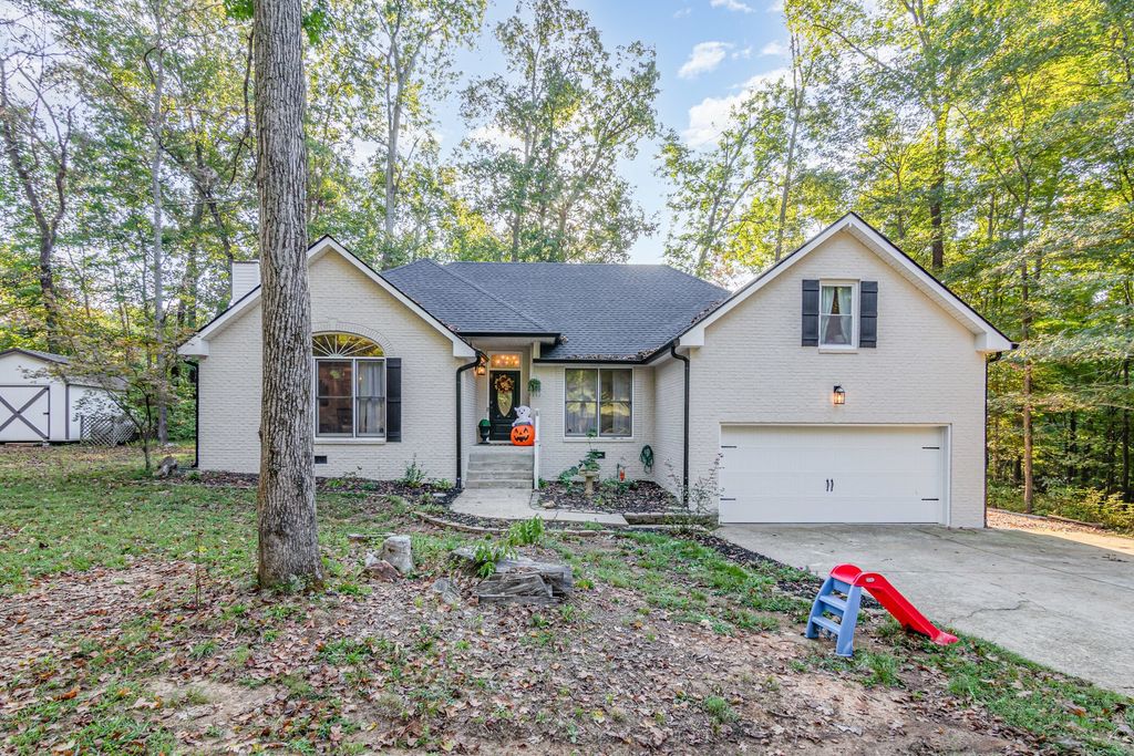 1681 Adswood Rd, Clarksville, TN 37042