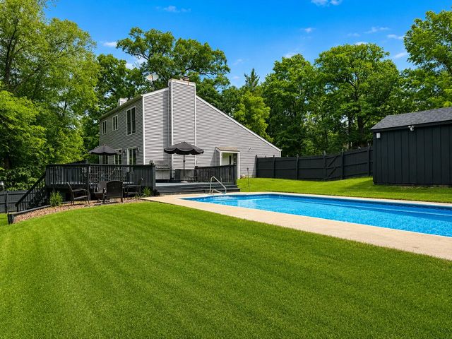 8674 Durbin Lane, Crown Point, IN 46307