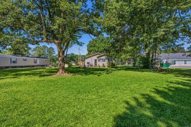204 Peach Street, Harrisburg, AR 72432