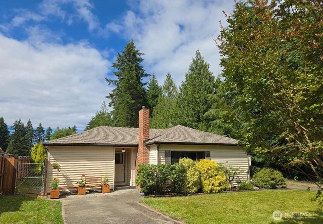 1302 33rd Avenue NE, Olympia, WA 98506