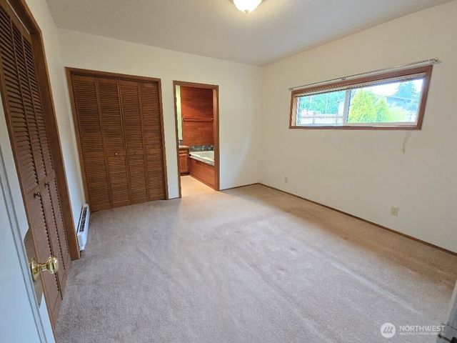1302 33rd Avenue NE, Olympia, WA 98506