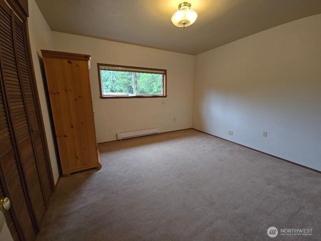 1302 33rd Avenue NE, Olympia, WA 98506