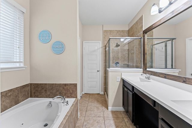 9962 Norhill Heights Lane, Brookshire, TX 77423