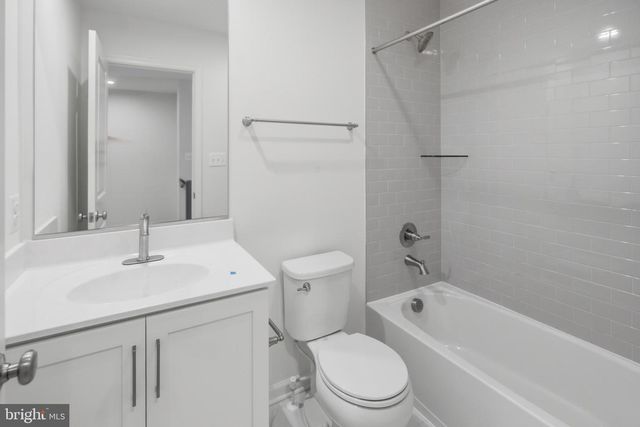 2352 WIND RIVER DR, Chambersburg, PA 17202