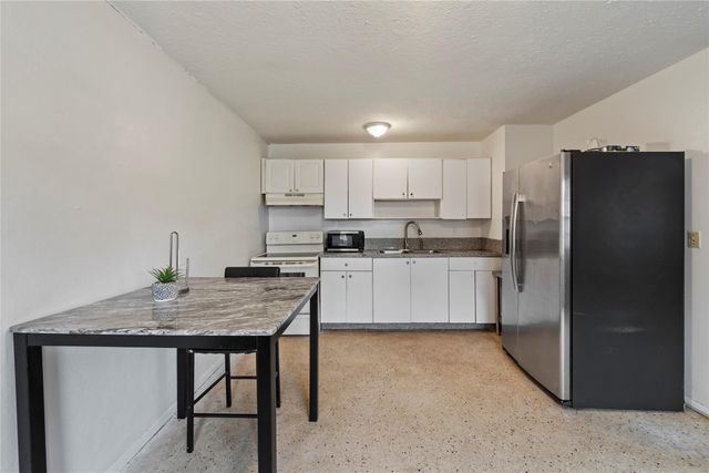 2802 Avenue G, Fort Pierce, FL 34947