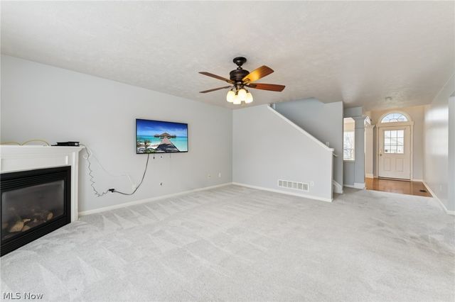 2352 Becket Circle, Stow, OH 44224