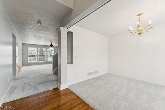 2352 Becket Circle, Stow, OH 44224