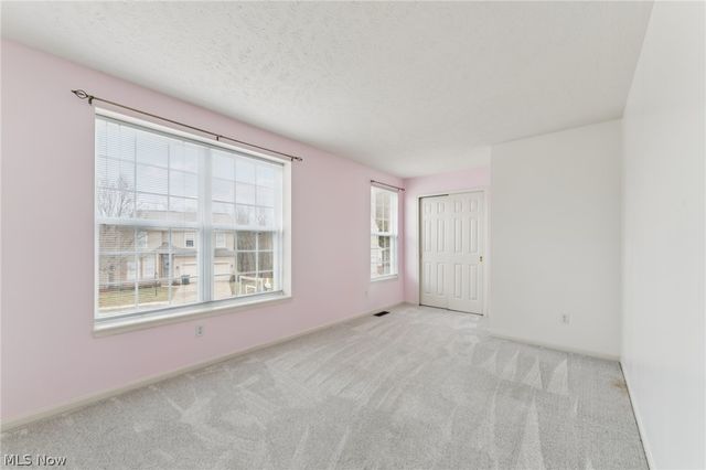 2352 Becket Circle, Stow, OH 44224