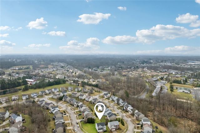 2352 Becket Circle, Stow, OH 44224