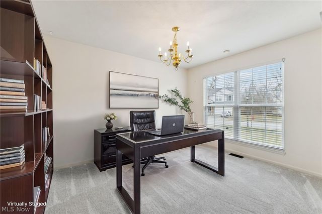 2352 Becket Circle, Stow, OH 44224