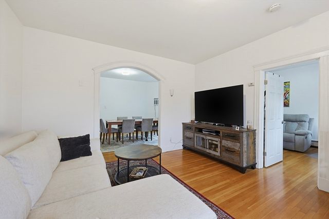 87 Broad St 3, Lynn, MA 01902