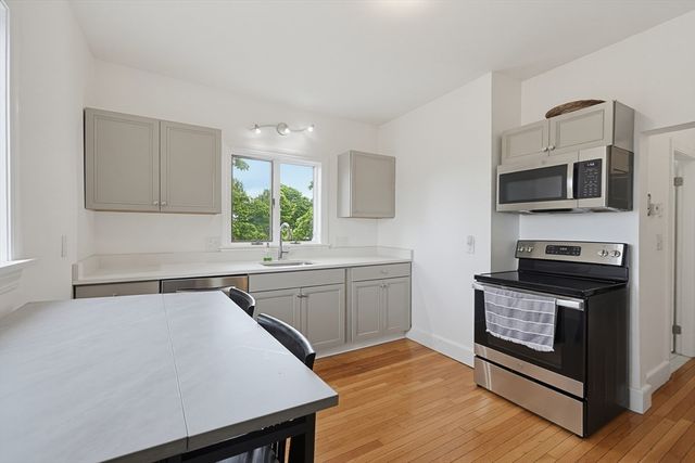 87 Broad St 3, Lynn, MA 01902