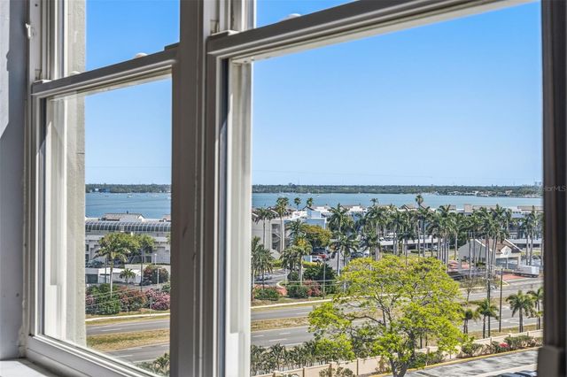 5220 BRITTANY DR S 901, St Petersburg, FL 33715