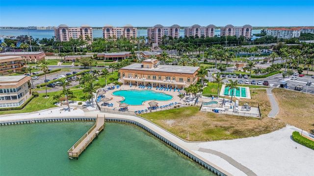5220 BRITTANY DR S 901, St Petersburg, FL 33715