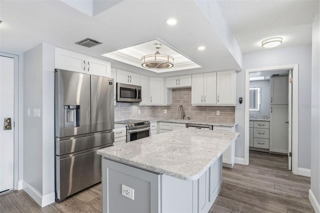 5220 BRITTANY DR S 901, St Petersburg, FL 33715