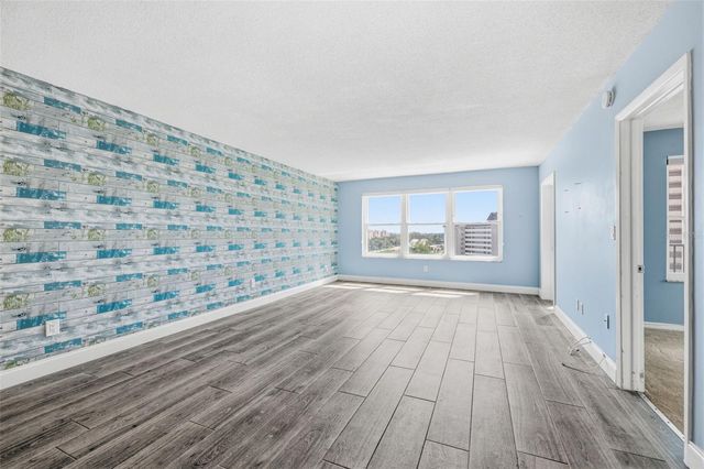 5220 BRITTANY DR S 901, St Petersburg, FL 33715
