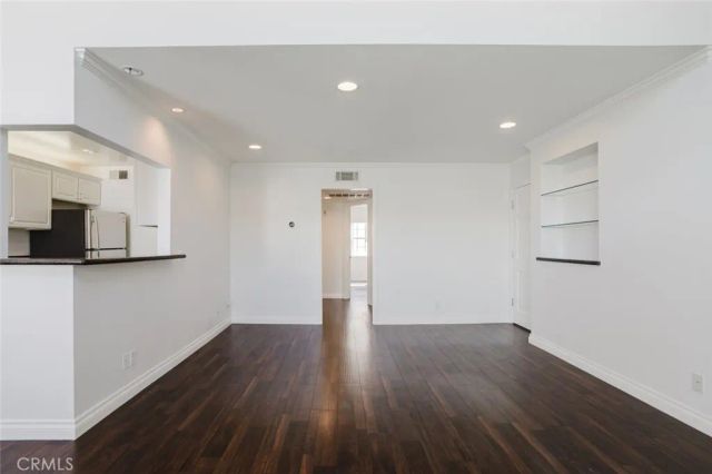 21529 Saticoy Street 217, Canoga Park, CA 91304