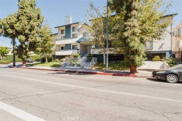 21529 Saticoy Street 217, Canoga Park, CA 91304