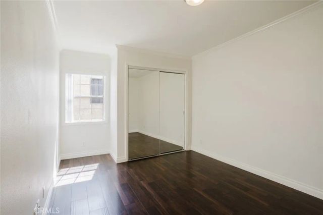 21529 Saticoy Street 217, Canoga Park, CA 91304