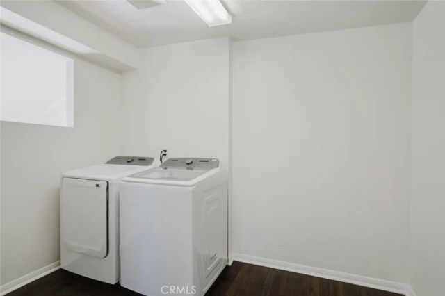 21529 Saticoy Street 217, Canoga Park, CA 91304