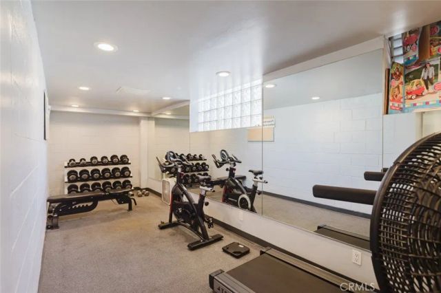 21529 Saticoy Street 217, Canoga Park, CA 91304