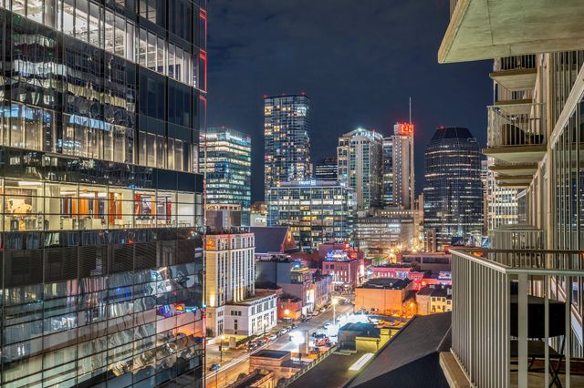 301 Demonbreun St Unit 1418, Nashville, TN 37201