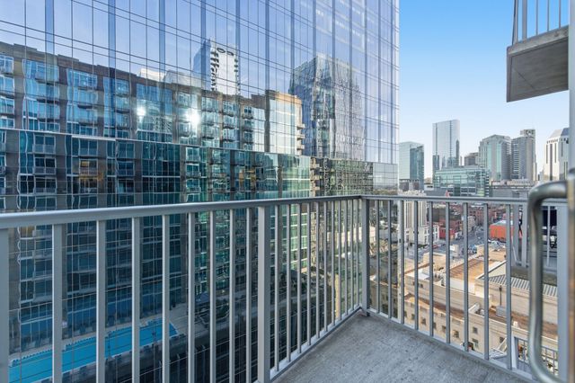 301 Demonbreun St Unit 1418, Nashville, TN 37201