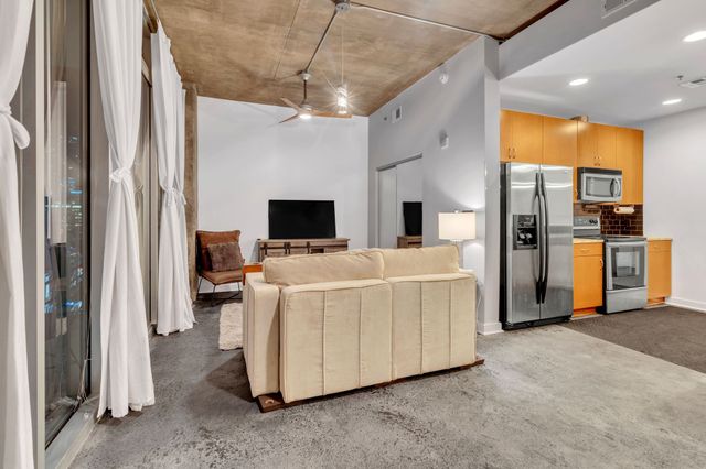 301 Demonbreun St Unit 1418, Nashville, TN 37201