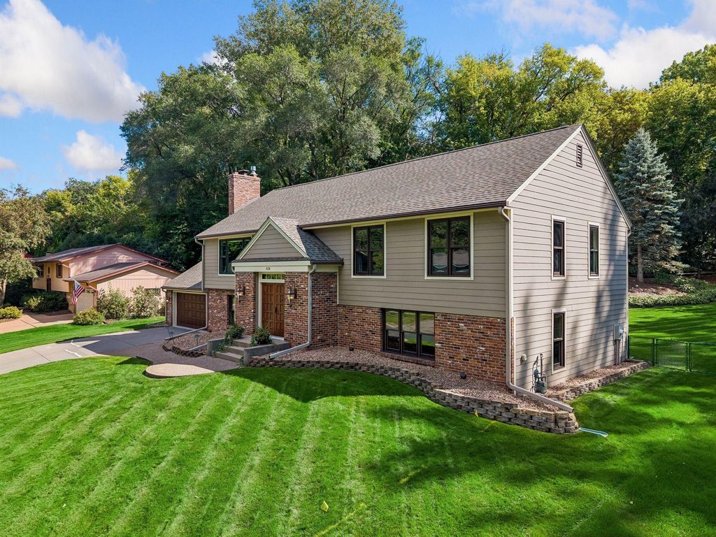 1538 Mccarthy Road, Eagan, MN 55121 — photo 2
