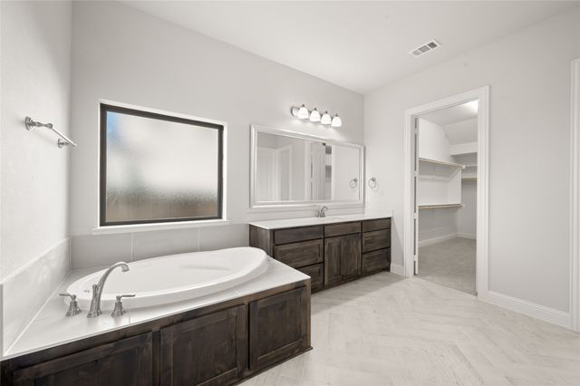 805 Monza Drive, Midlothian, TX 76065