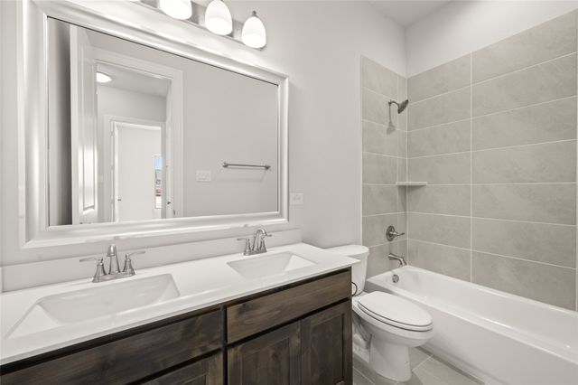 805 Monza Drive, Midlothian, TX 76065